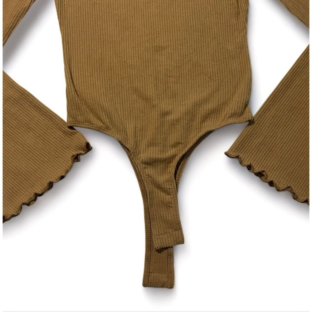 Just Polly Juniors' Long Bell-Sleeve Ribbed Bodysuit - Camel Tan, Size M, New - Picture 4 of 12